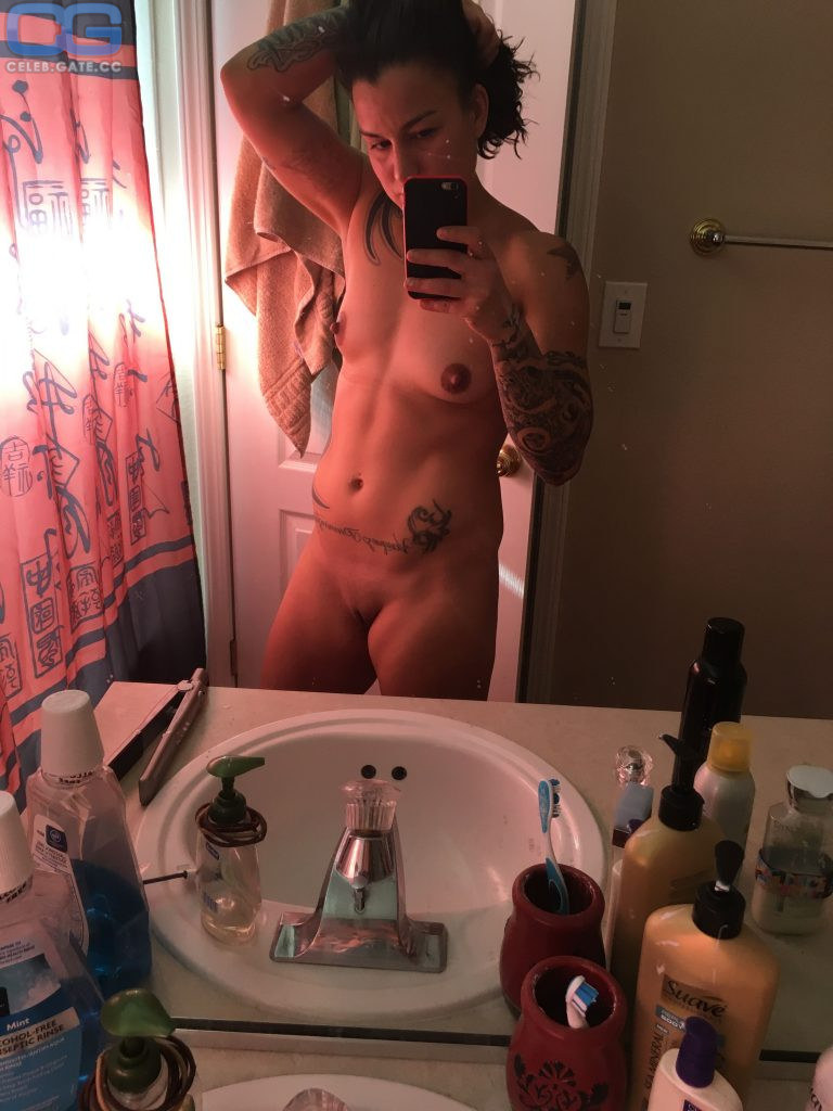 Raquel Pennington leaked nudes
