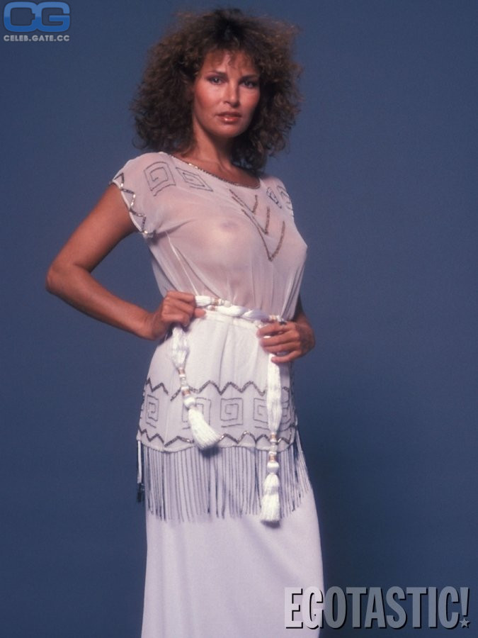 Raquel Welch 