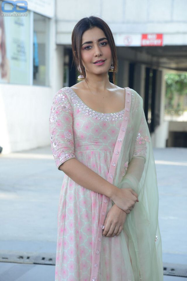 Rashi Khanna 