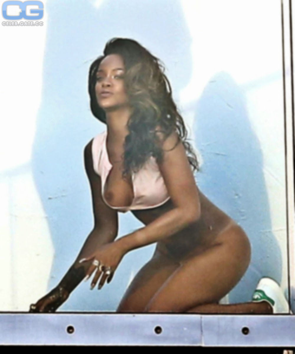 Rihanna leaked photos