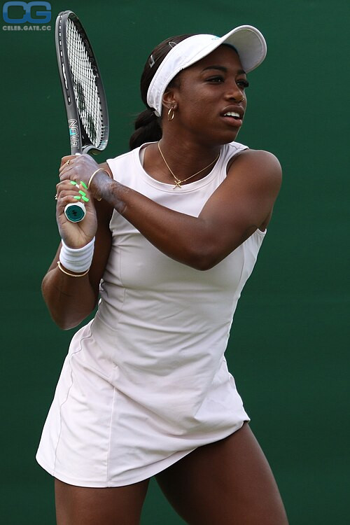 Sachia Vickery 