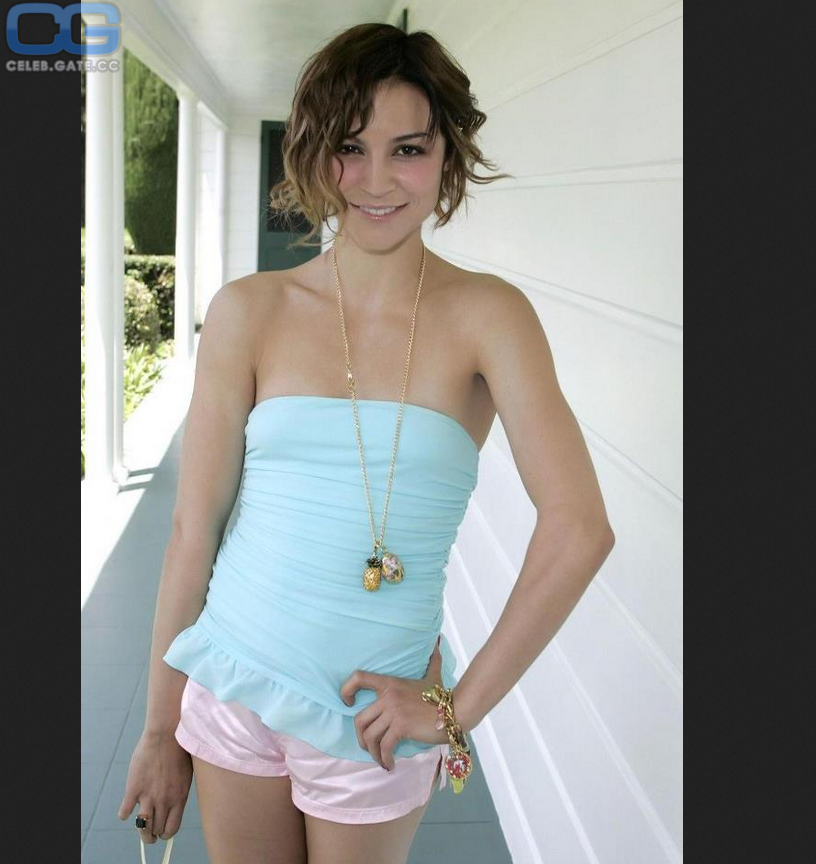 Samaire Armstrong 