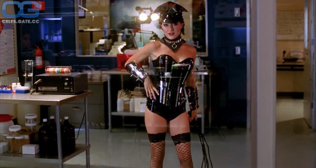 Sasha Alexander 