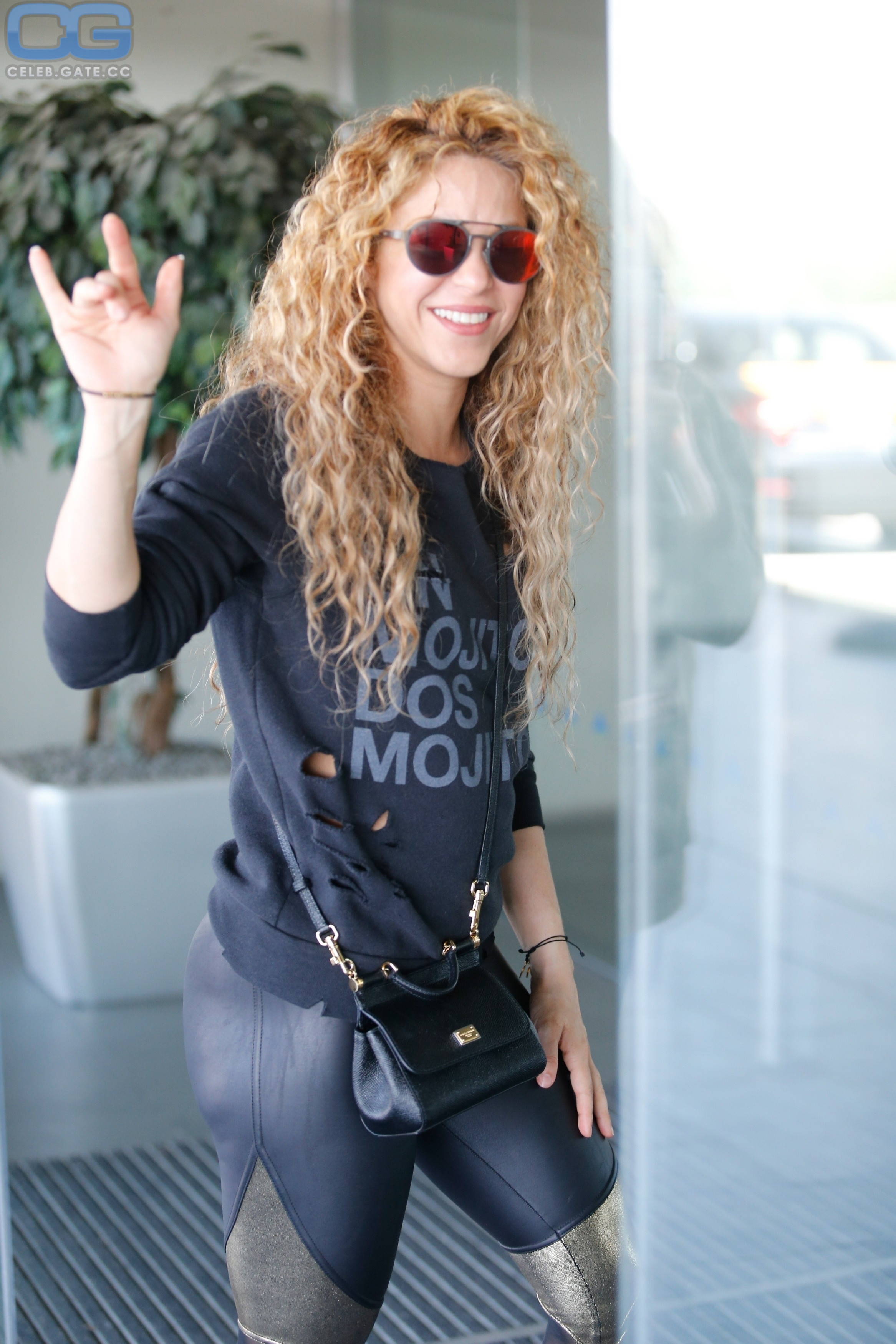 Shakira leggings