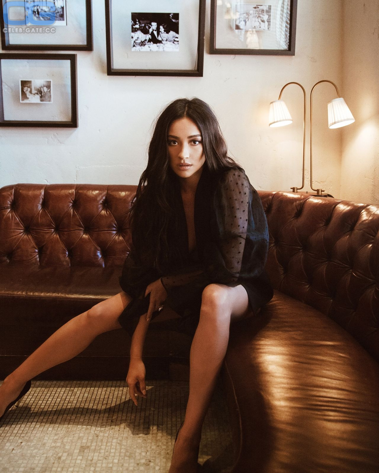 Shay Mitchell 