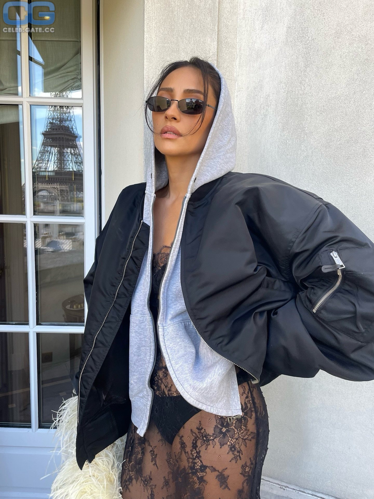 Shay Mitchell 