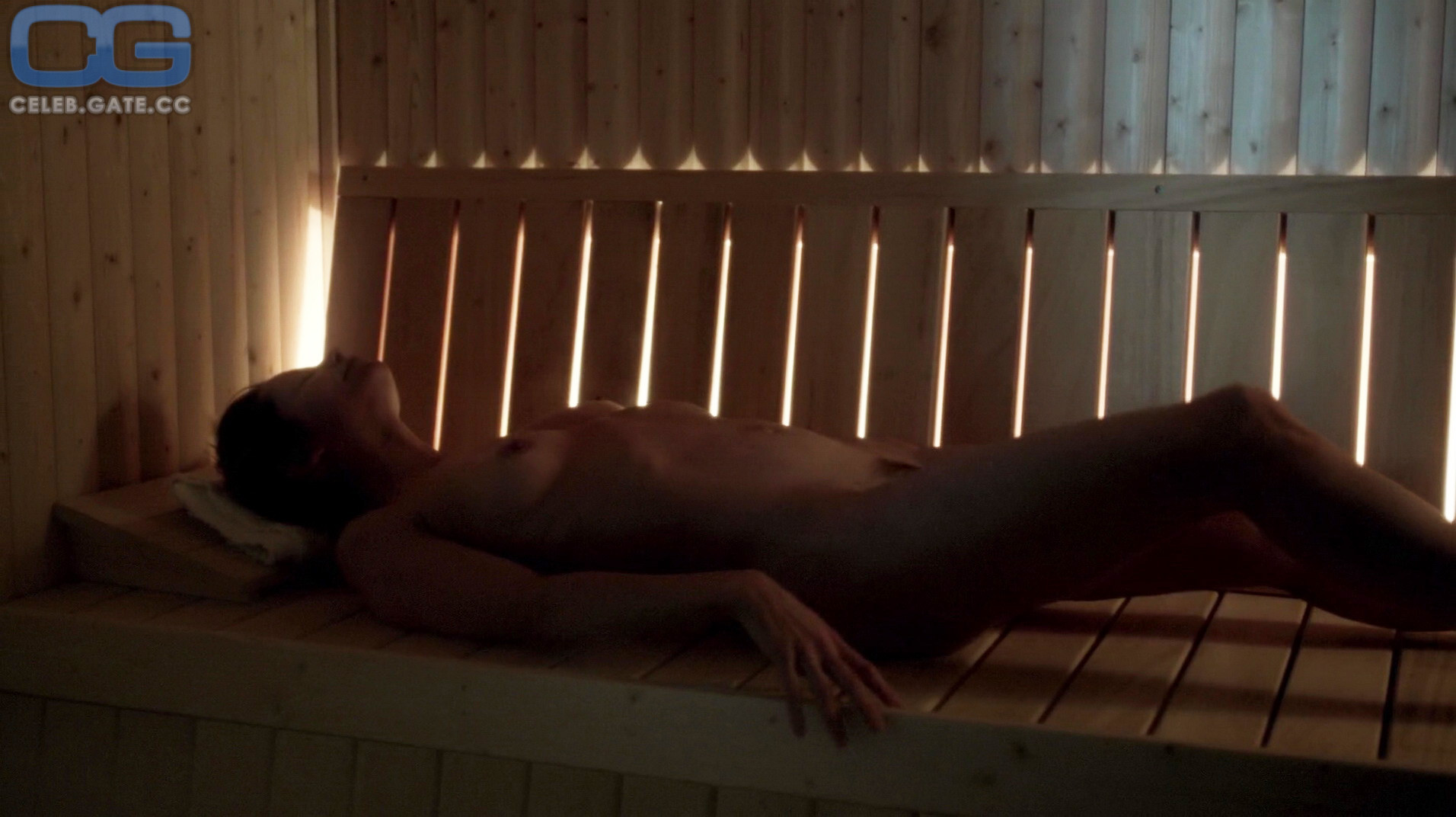 Sienna Guillory fully nude