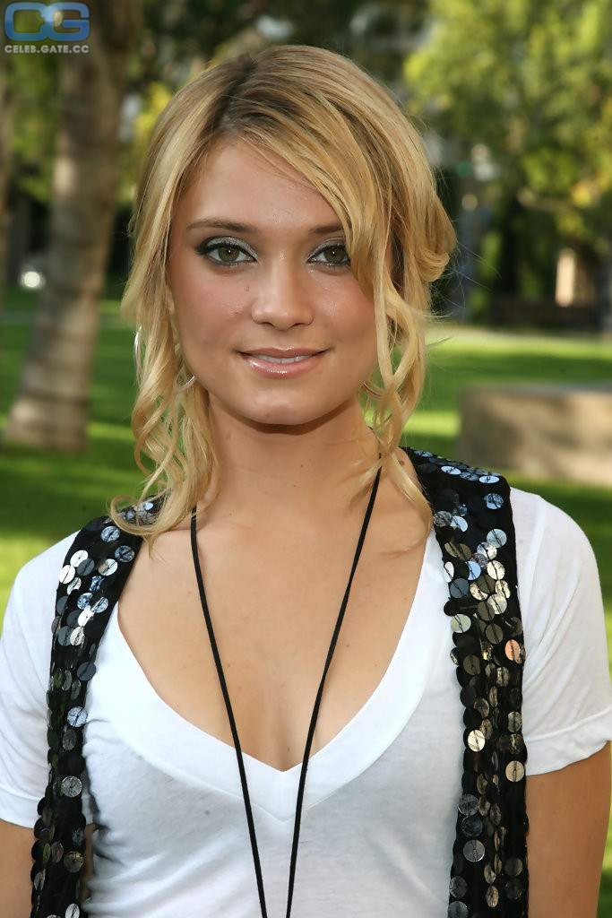 Spencer Grammer sexy