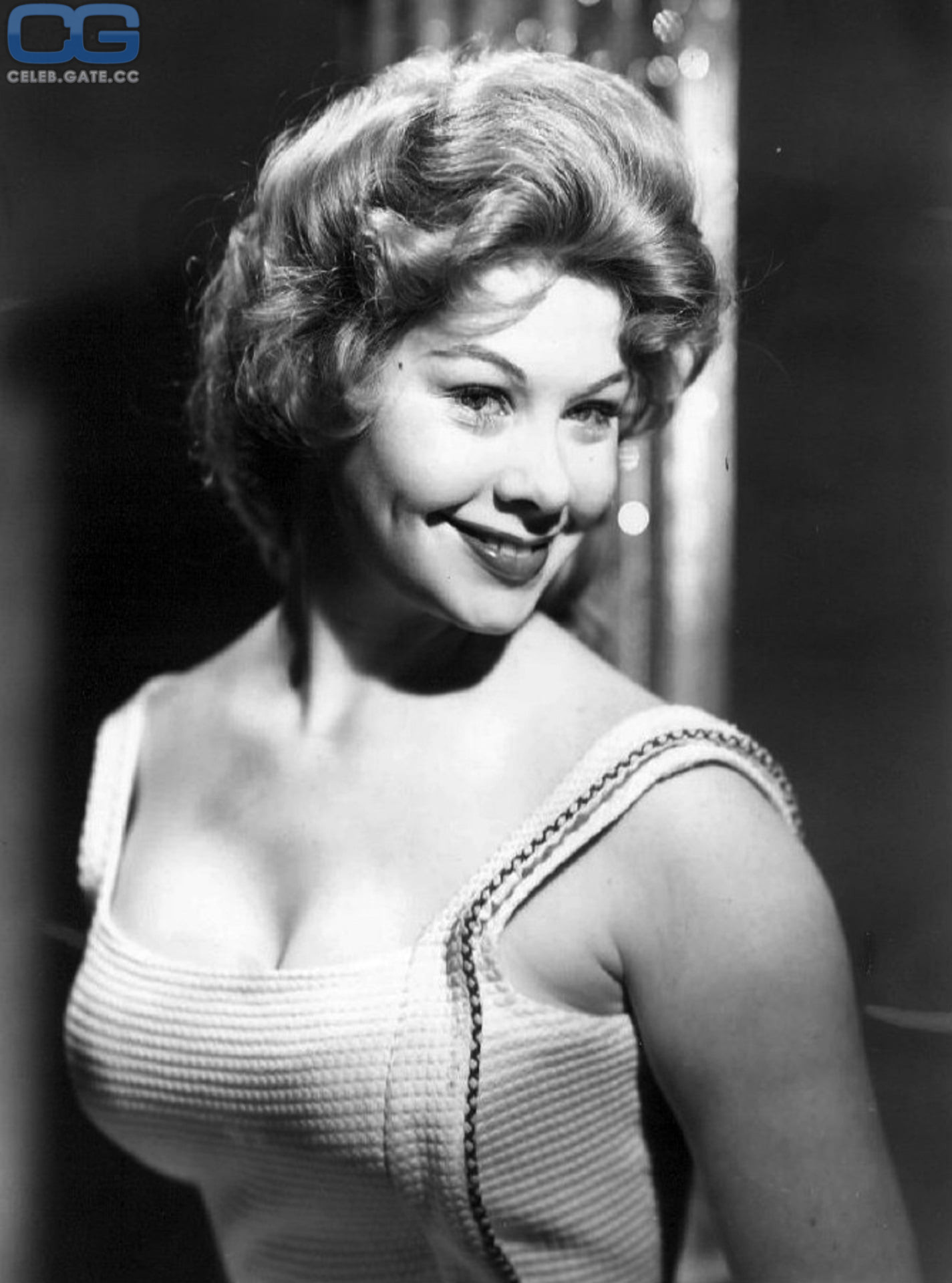 Sue Ane Langdon 