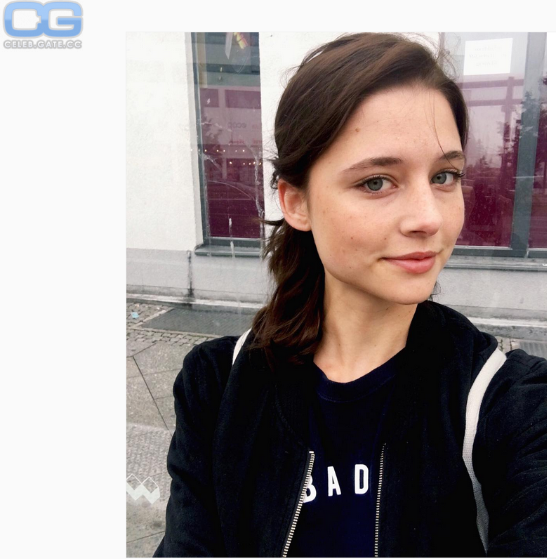 Svenja Jung selfie