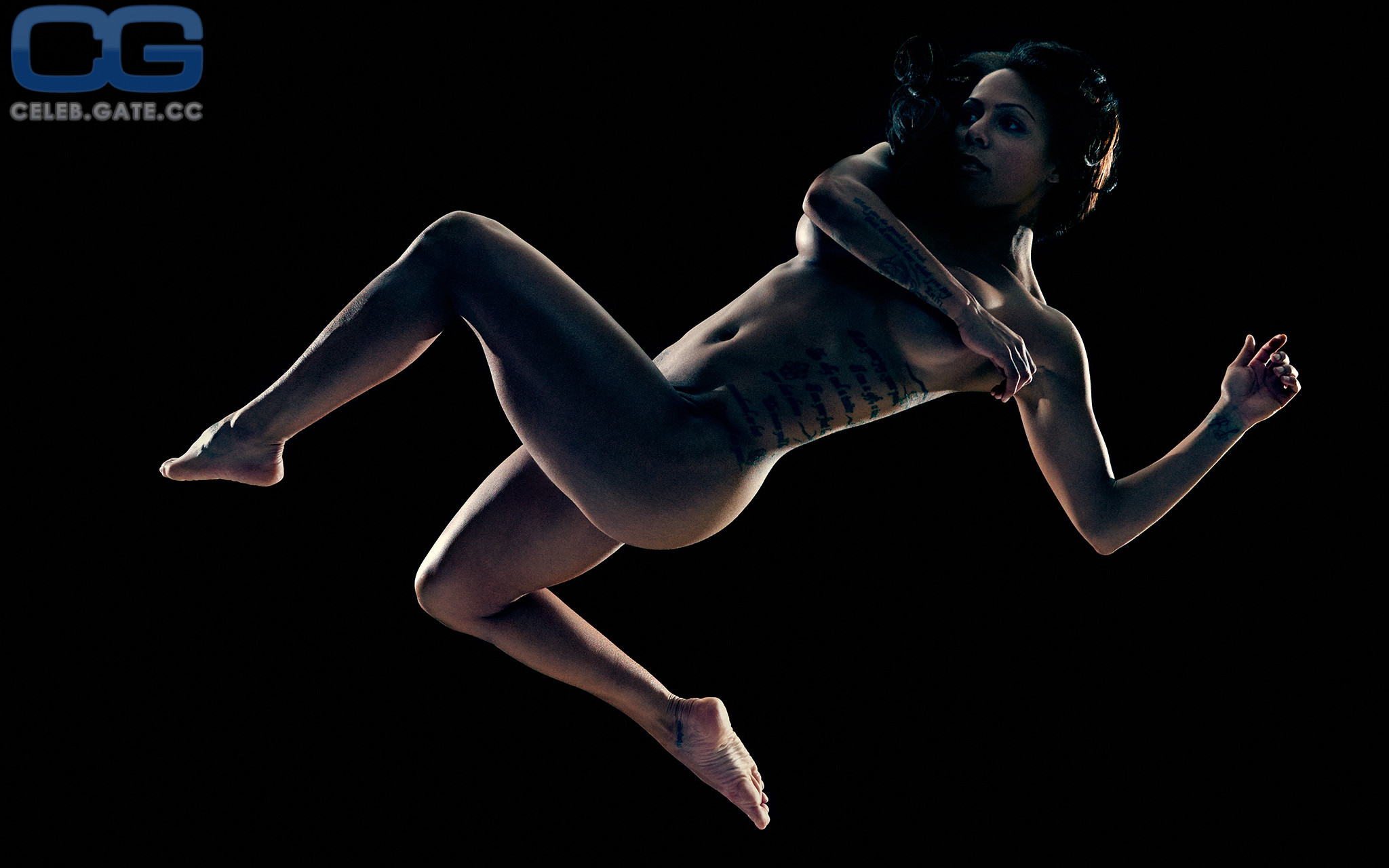 Sydney Leroux naked
