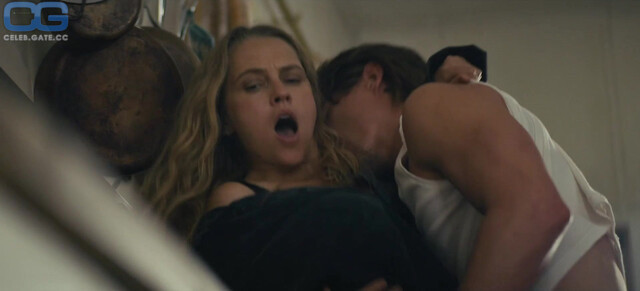 Teresa Palmer 