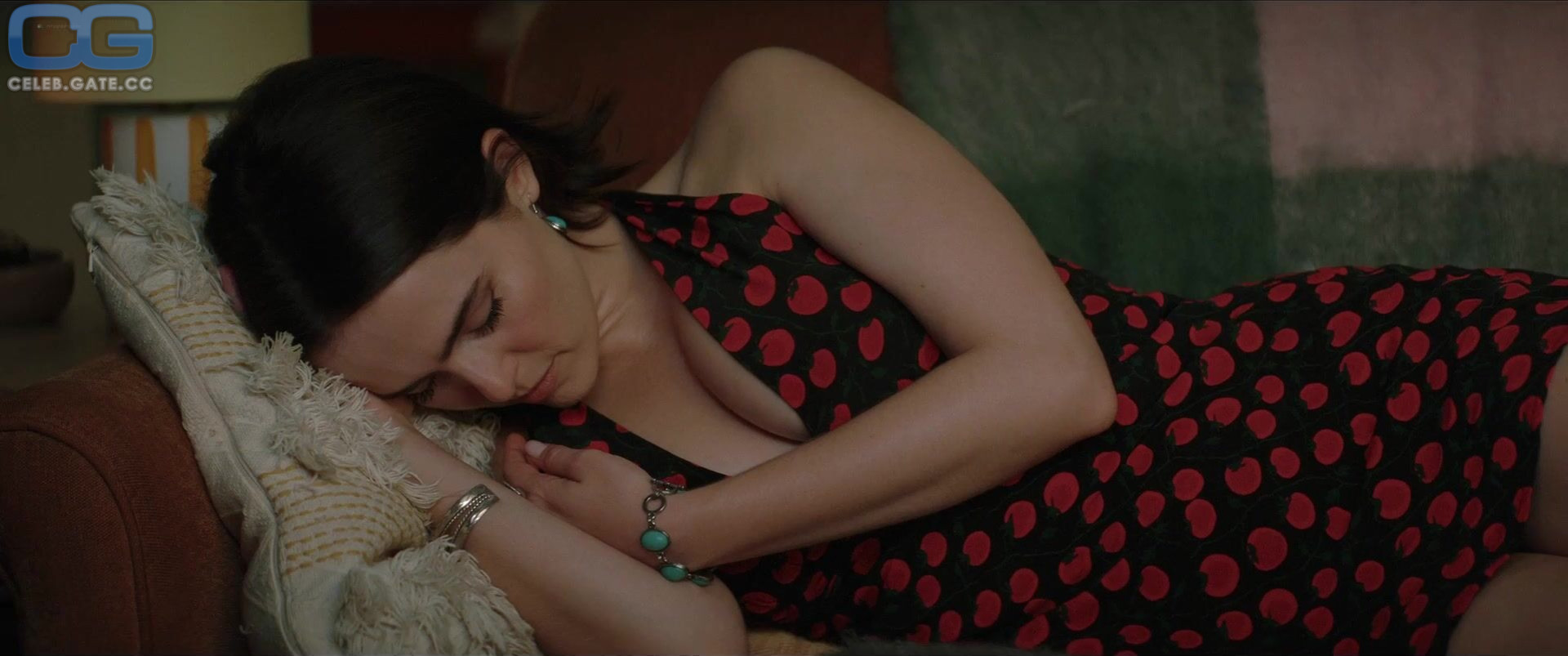 Zoey Deutch 